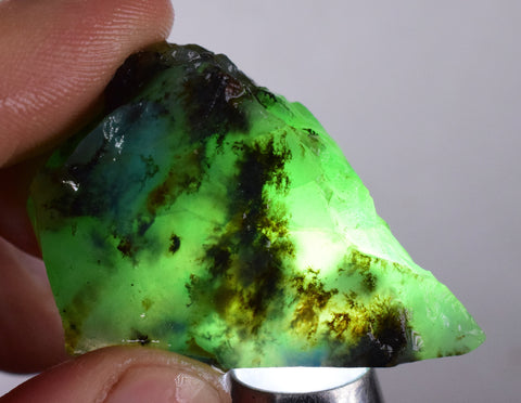 24.1 grs BLUE OPAL ROUGH Peru Rough Scenic Quality Translucent Jewelry O686