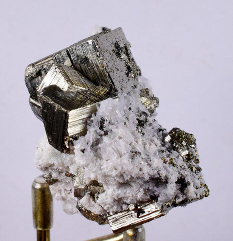 5.6cms PYRITE CUBIC PERU Shiny Crystals Mineral Specimen Collector M211