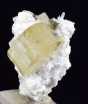 2cms APATITE CALCITE QUARTZ Pyrite Dickite Scheelite ? Peru Huanzala A532