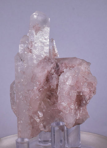 6.5cms  PINK LITHIUM QUARTZ Colombia Rare Shiny Crystal Mineral Specimen Q364