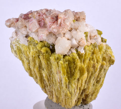 4.9cms EPIDOTE CALCITE CRYSTALS Cluster Peru Green Color Mineral Specimen C988