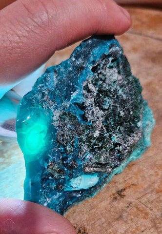 8.4cms GEM BLUE MALACHITE Peru Translucent Chrysocolla Botryoidal Crystal U574