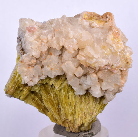 4.3cms VESUVIANITE CALCITE CRYSTALS Peru Pampa Blanca Mine Specimen C22
