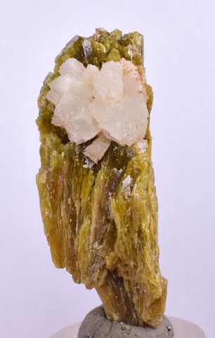 4.9cms VESUVIANITE CALCITE CRYSTALS Peru Pampa Blanca Mine Specimen C25