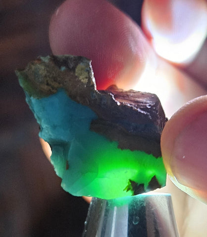 13.9grs GEM SILICA CHRYSOCOLLA Emeraldine Lily Mine Peru Scenic Quartz Malachite Chalcedony Emerald Jade Color S142