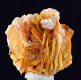 3cms CERUSSITE BARITE Crystals Morocco Mineral Specimen K105