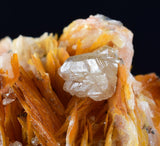 3cms CERUSSITE BARITE Crystals Morocco Mineral Specimen K105