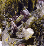 7.1cms AXINITE QUARTZ CRYSTALS Epidote Cluster Garnet Peru Mineral Specimen Collectors A646