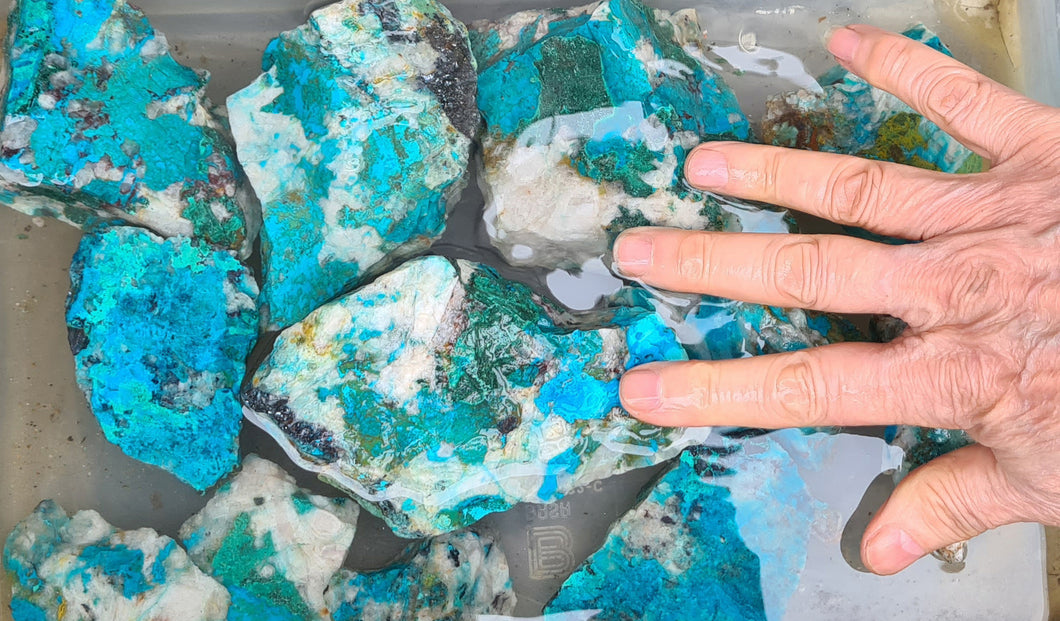 CHRYSOCOLLA  & MALACHITE & QUARTZ BLUE PERU SEASCAPE SCENIC 1 KILO