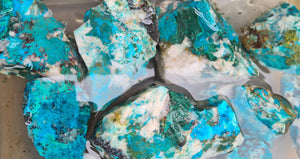 CHRYSOCOLLA  & MALACHITE & QUARTZ BLUE PERU SEASCAPE SCENIC 1 KILO