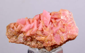 3.2 cms RHODOCHROSITE RHOMBOHEDRAL MANUELITA PERU MINERAL SPECIMEN x7