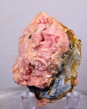 Load image into Gallery viewer, 4.5cms RHODOCHROSITE RHOMBOHEDRAL MANUELITA PERU MINERAL SPECIMEN x8
