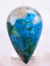 Load image into Gallery viewer, CHRYSOCOLLA  &amp; MALACHITE &amp; QUARTZ BLUE PERU SEASCAPE SCENIC 1 KILO
