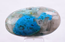 Load image into Gallery viewer, CHRYSOCOLLA  &amp; MALACHITE &amp; QUARTZ BLUE PERU SEASCAPE SCENIC 1 KILO
