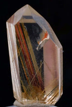 Load image into Gallery viewer, 6.5carats NATURAL GOLD HAIR RUTILATED QUARTZ CLEAR CRYSTAL HEALING Q96
