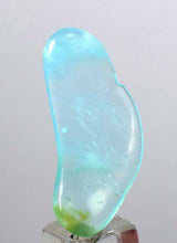 Load image into Gallery viewer, 9.5cts GEM BLUE OPAL SEASCAPE PERU TUMBLED PENDANT CARIBEAN TURQUOISE COLOR B140
