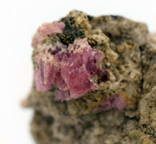 Load image into Gallery viewer, 6cms GEM RHODOCHROSITE MANGANITE CRYSTALS UCHUCCHACUA MINERAL SPECIMEN R561
