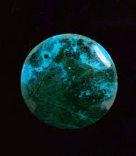 Load image into Gallery viewer, 2.8cms PREMIUM BLUE CHRYSOCOLLA CABOCHON PERU EILAT STONE TURQUOISE COLOR B394
